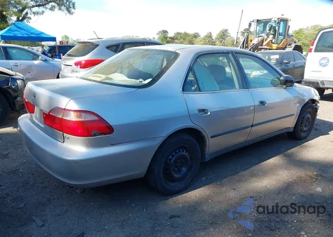 1999 Honda Accord Lx from USA, damaged, VIN JHMCG5645XC004682